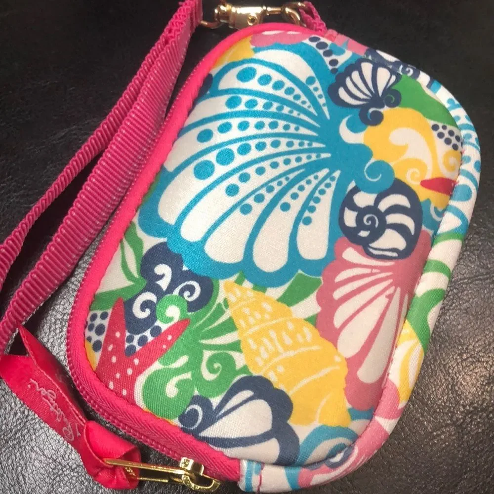 🆕 Lilly Pulitzer Wristlet Pouch